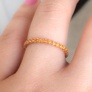 Citrin Pave Halb Eternity Ring / 1,8 MM Citrin Infinity Ring / Citrin Guard Band / Citrin Ehering / Orange November Stapelring