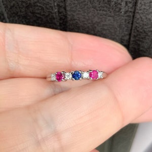 Mutter Ring / 3-Stein Personalisierter Familie Birthstone Ring mit Diamanten / Multi Stone Stack Ring: Blauer Saphir, Rubin / 14K 18K Platinum Custom