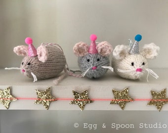 Mouse Decoration -  Monty Mouse hand knitted party time birthday decoration door hanger ornament