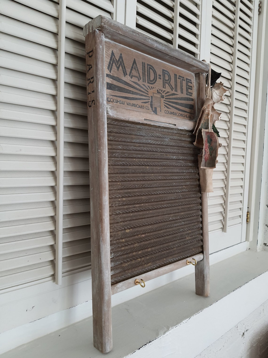 Lavadero de madera de lavandería con ganchos organizador | Etsy