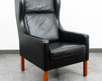 Mid Century Danish Modern Lounge Chair Leder Schwarze Armlehnen Denmark Wingback MCM