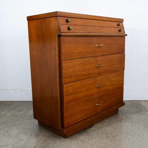 Vintage Harmony House Solid Mahogany 4 Drawer Dresser - AptDeco