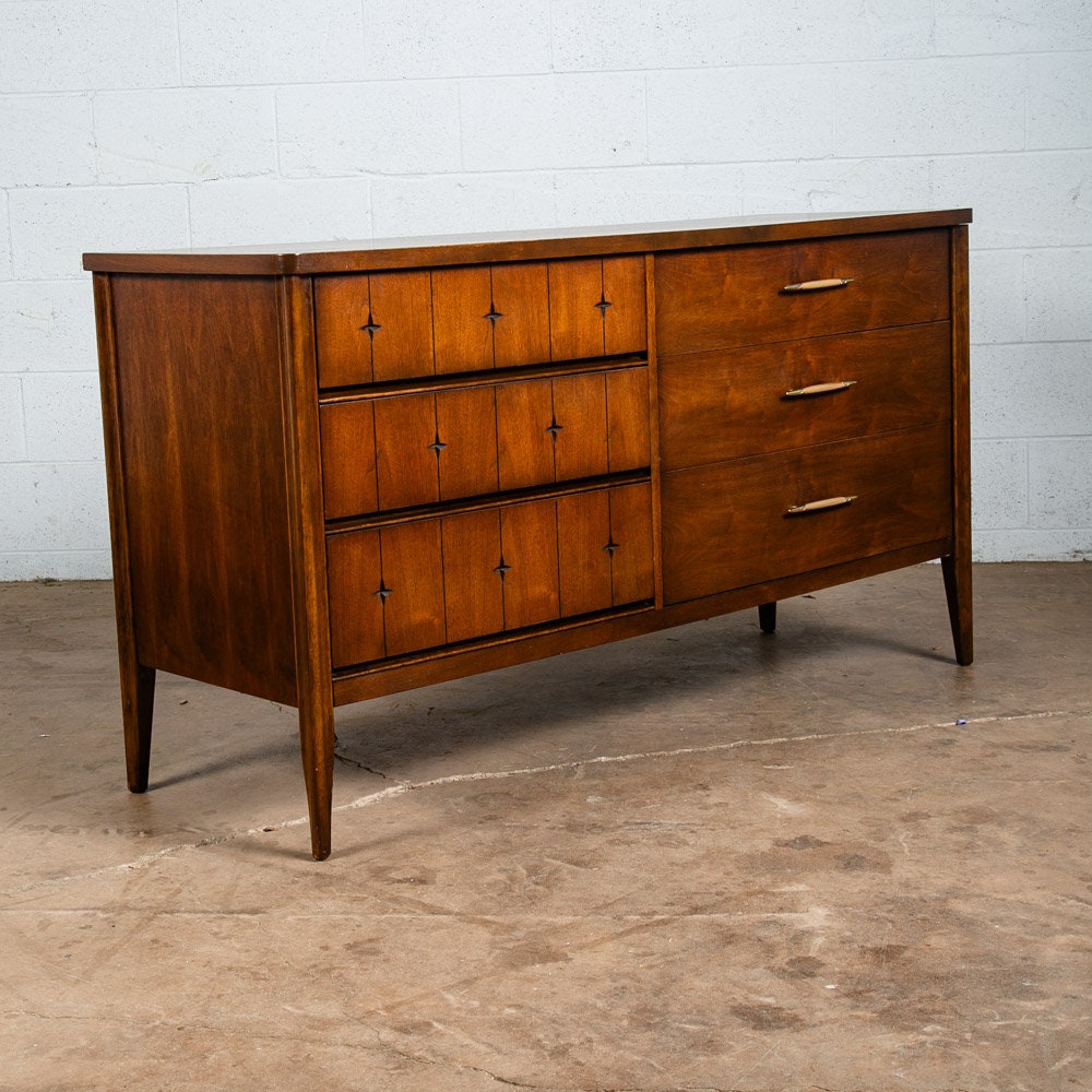 Broyhill 6 drawer on sale dresser