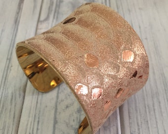 Embossed Gold-lined Cuff Bracelet for Women -- Rose Gold Snake Pattern