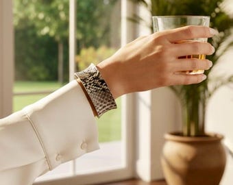 Schlangenhaut-Leder Manschette Armband — Exotisch, Silber-gefüttert, verstellbar, 2,5 cm