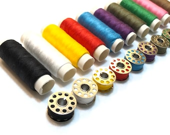 Set mit 10 bunten Garnrollen und passenden Spulen hochfestem Polyesterfaden für Nähmaschine Allzweck-Weihnachtsgeschenk-Strumpf Stuffer