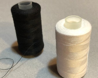 Bobinas de 500 yardas de hilo de poliéster blanco o negro de alta tenacidad para máquina de coser tamaño 402, multiusos, ideal como regalo de Navidad.