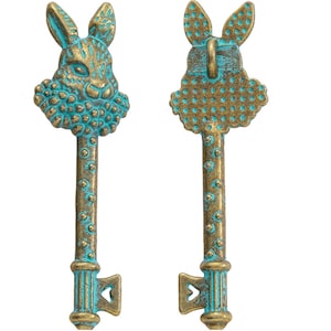 Wholesale 30pcs 50x15mm antiqued silver/antiqued bronze/antiqued gold/antiqued green large rabbit key pendant findings