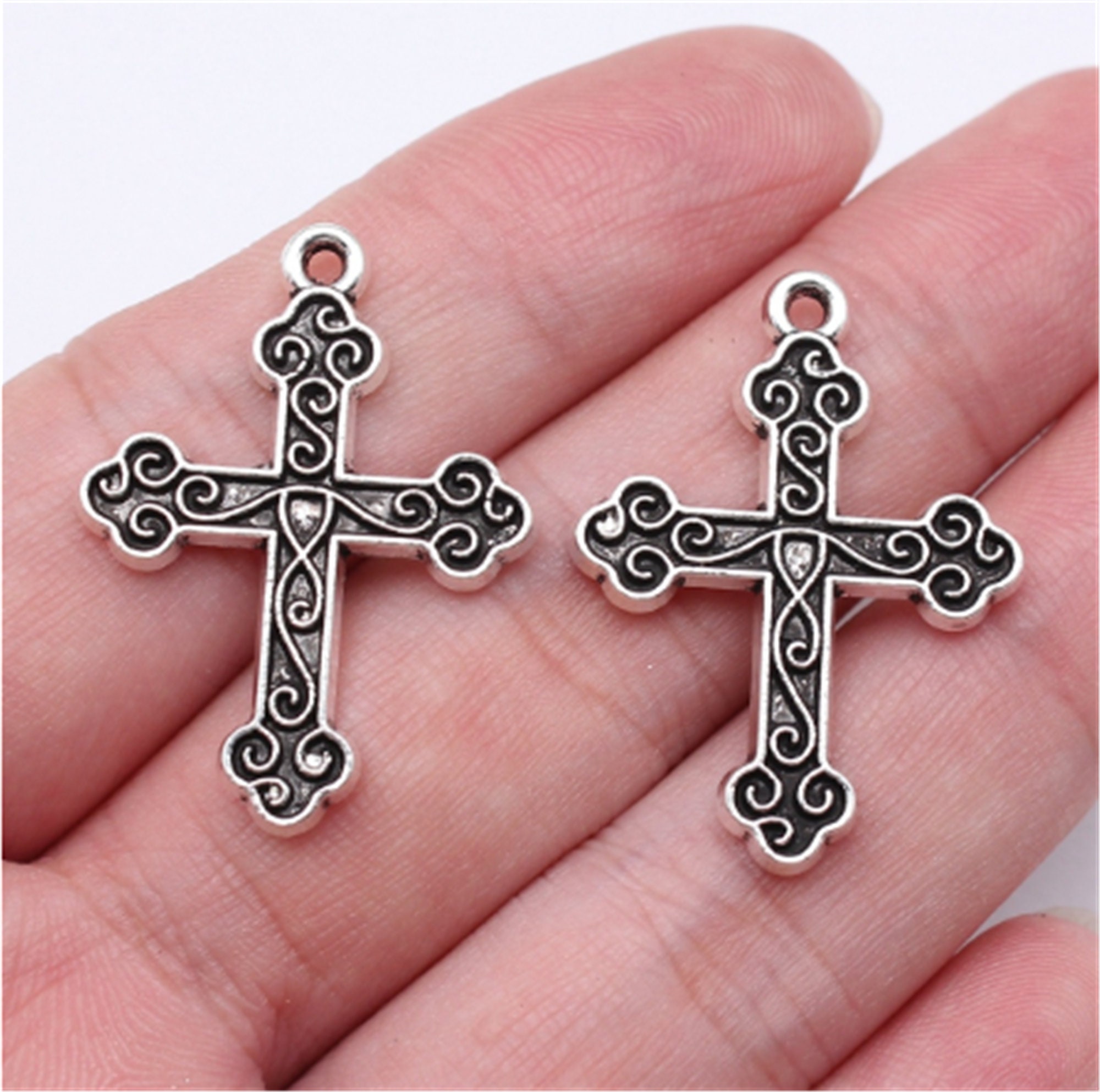 New cross pendant come,wholesale 20pcs antiqued silver 31x23mm filigree cross charms findings