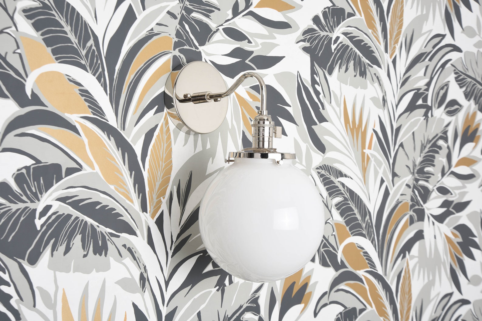 Industrial Globe Sconce Latón crudo Medio Siglo Moderno | Etsy