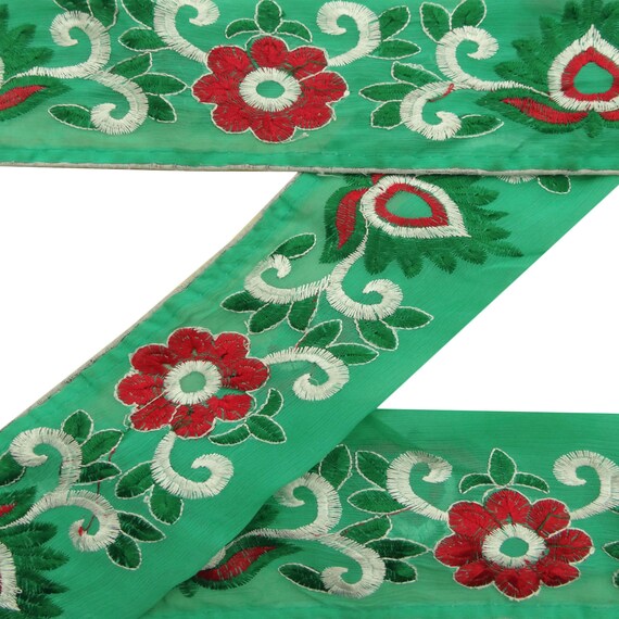 Vintage saree Border Indian Embroidered Used Sari Magenta Ribbon Wrap 1YD Trim