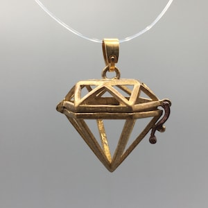 Diamond Shape Brass Stone Cage Locket Pendant: Gemstone Quartz Rock Holder
