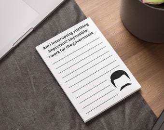 Ron Swanson Anteckningsblock: "Jag arbetar för regeringen", Parker och rekreation Gåva