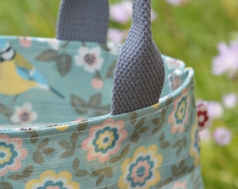 Betty in Duck Egg Oilcloth Tote Bag by Susie Faulks/ Oilcloth Bags/ best shopping bags / best oilcloth bags/ Tote/ Shopping bag