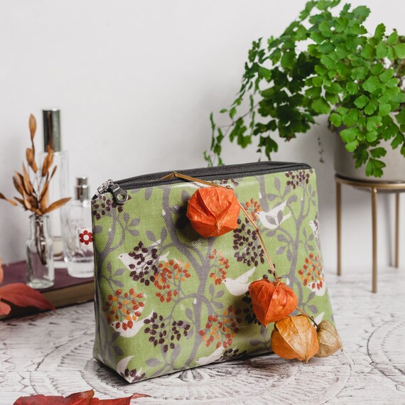 Doves Oilcloth Washbag Bag Oilcloth Bags Cosmetics purse Make Up Purse large pouch bird print vegan bag travel bag