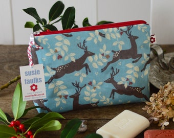 Reindeer Washbag/ Bag/ Oilcloth Bags/ Cosmetics purse/ Make Up Purse/ zipped pouch / reindeer/ vegan bag/travel bag