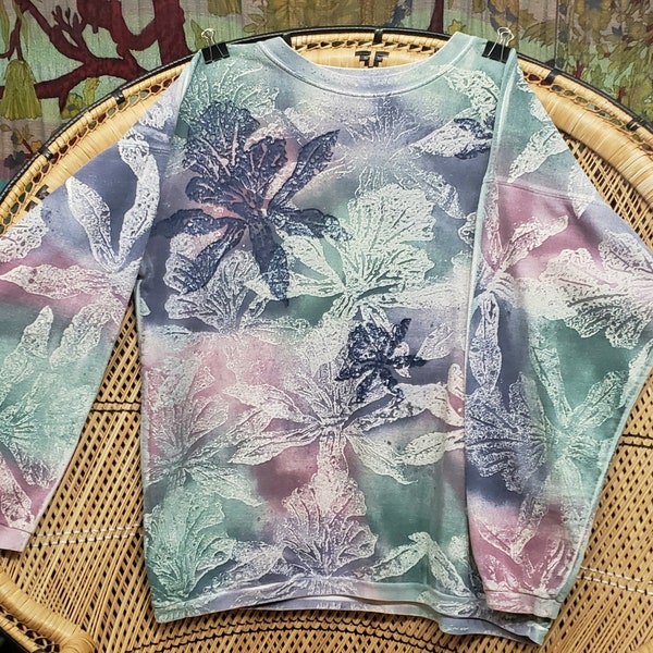 90s Batik Leaves Sweatshirt By Cherokee, MD/LG