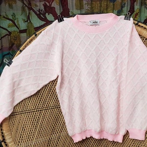 Craft Cute Girly Vintage 70s-80s Pastel Peachy Pink Loose Hand Knit Short Sleeve Sweater w Romantic Design Crochet Retro Preppy