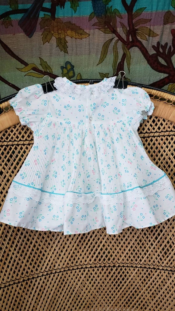 80s Pleated Baby Dress By Sears, Small Infant 14-… - image 7