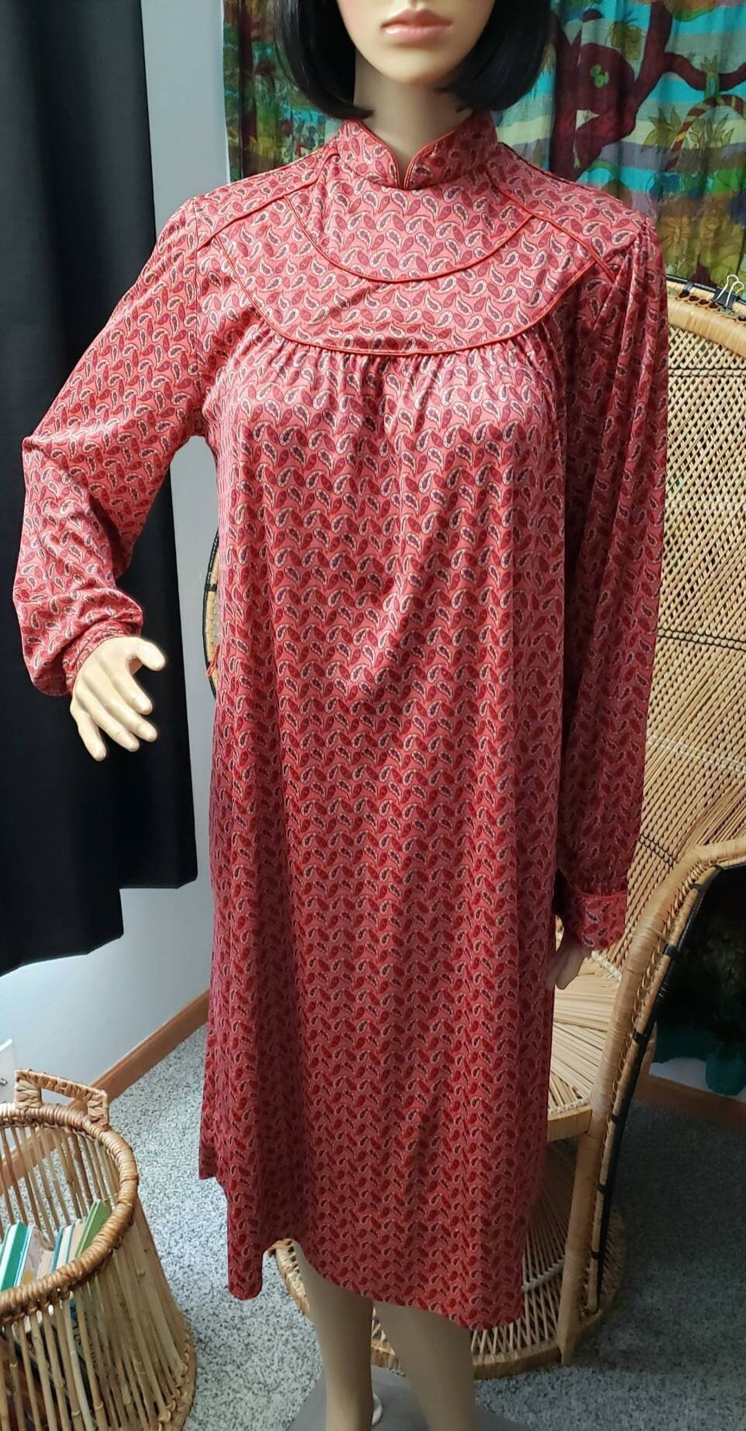 60s Paisley Long Sleeve Nightgown by Queens Way to Fashion - Etsy