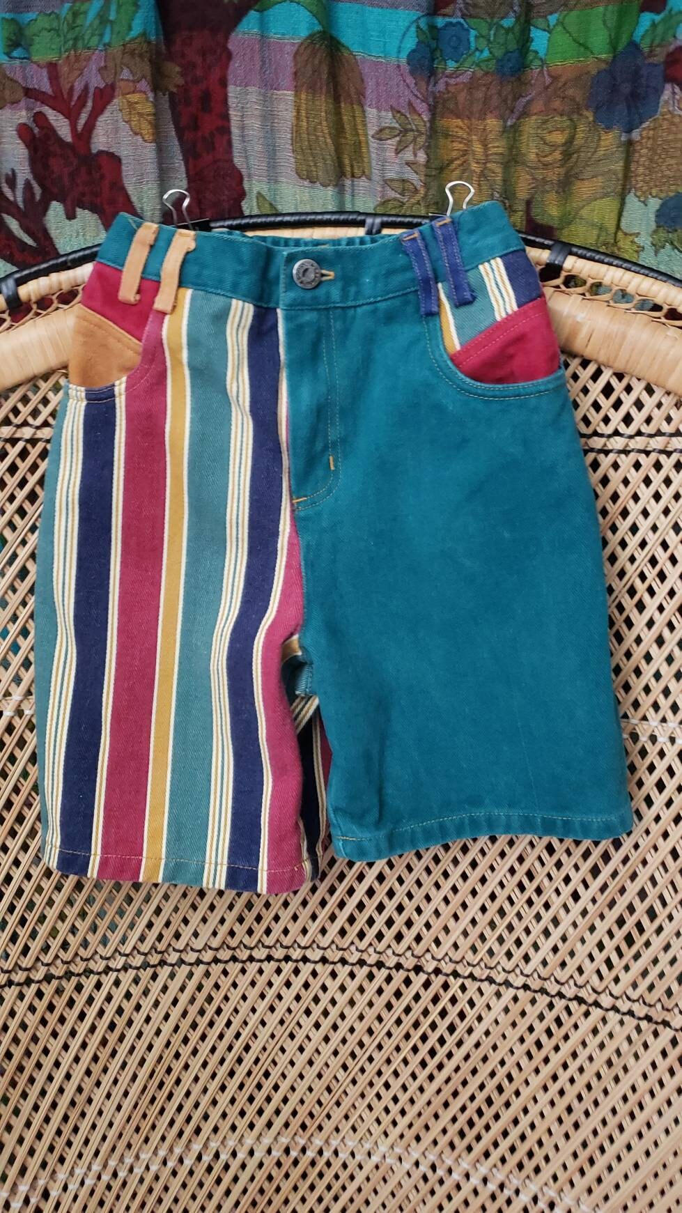 Color block store shorts 90s