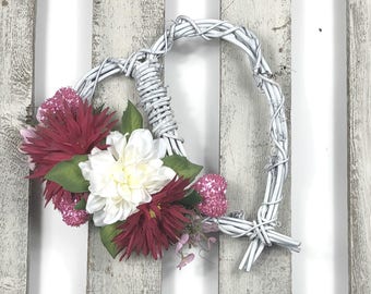 Valentine Wreath, Heart Shaped Wreath, Valentines Day Wreath, Valentines Wreath, Valentine Decor, Heart Wreath, Heart Decor, Valentine Heart
