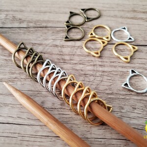 Snag Free Stitch Markers for Knitting / Cat Stitch Markers / Progress Keepers / Knitting Notions / Knitting Supplies / Knitting Tools