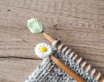 Daisy Knitting Needle Stitch Stoppers / Floral Point Protectors / Knitting Notions / Stitch Holders / Knitting Tools Accessories