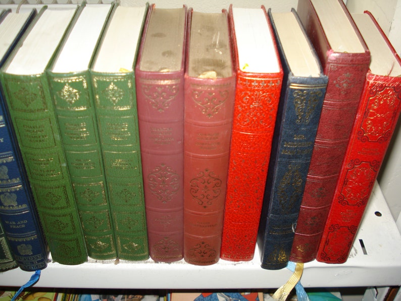 Set of 30 Vinyl covered books by Heron Books. Mixed colours & authors image 3