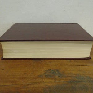 Lord of the Rings Guild Publishing- Very Good Condition image 2