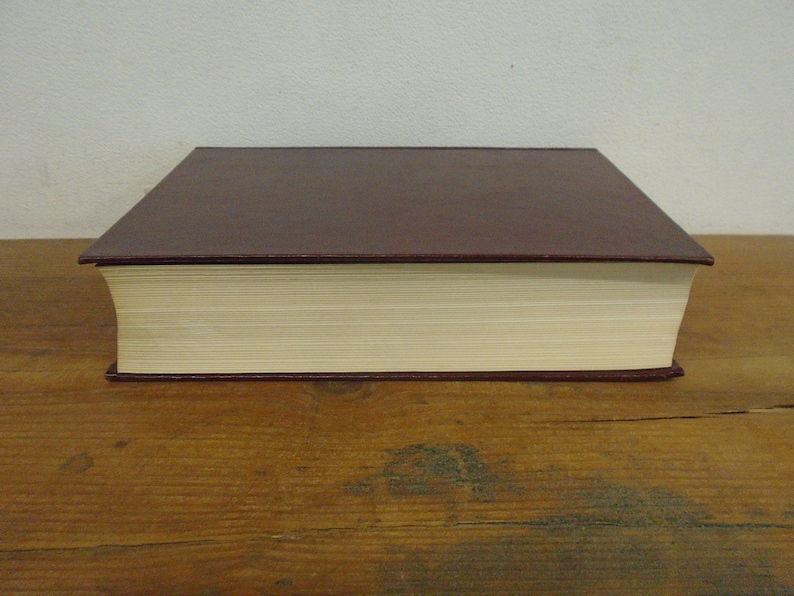 Lord of the Rings Guild Publishing- Very Good Condition image 2