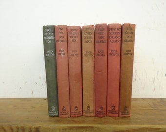 Set of 7 Enid Blyton Famous Five Books- W/o DJs