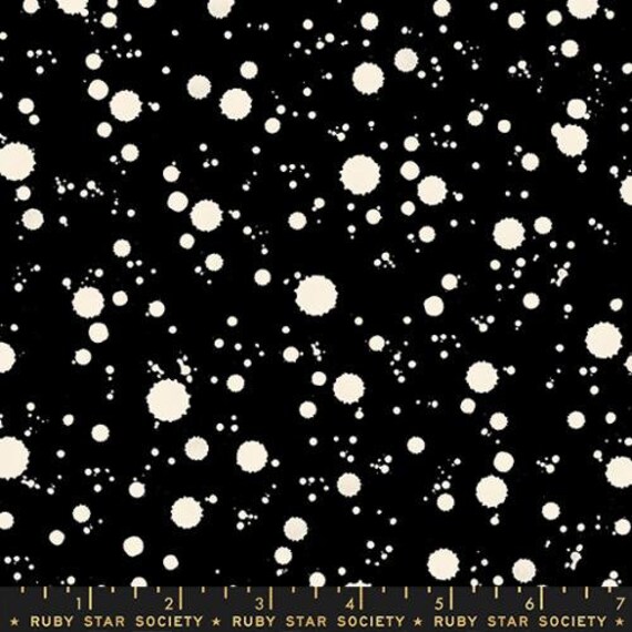 Achroma 509214 - Ruby Star - 1/2 yard