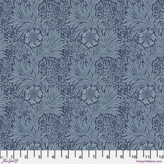 William Morris PWWM006 Navy- 1/2 yard