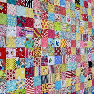 Projeto de cartão postal nº 3 - Scrappy Squares de Lucy Carson Kingwell - Padrão e modelo
