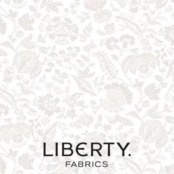 Liberty SIlhouette 1666848C - 1/2 yd