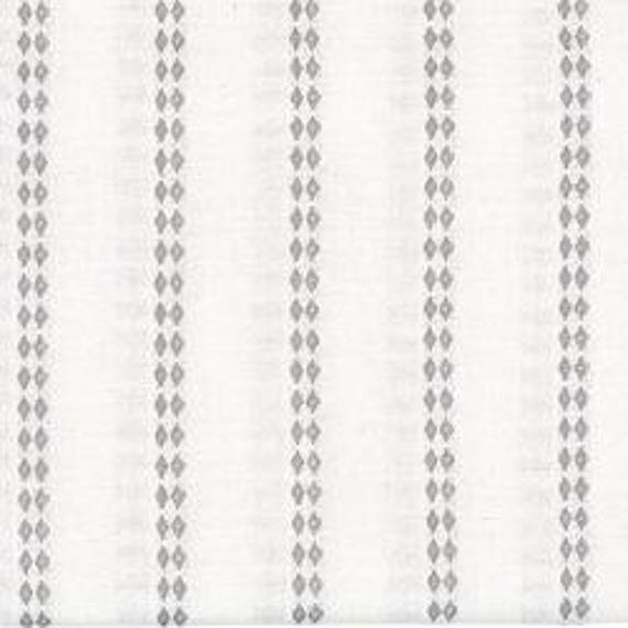 Jacquard LAJ511010 Grey - 140 cms wide - 1/2 yard