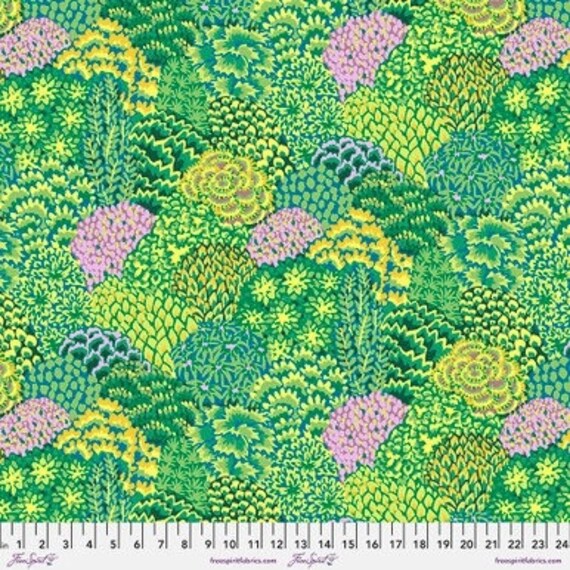 Kaffe Fassett PWGP198 Green - 1/2 yard