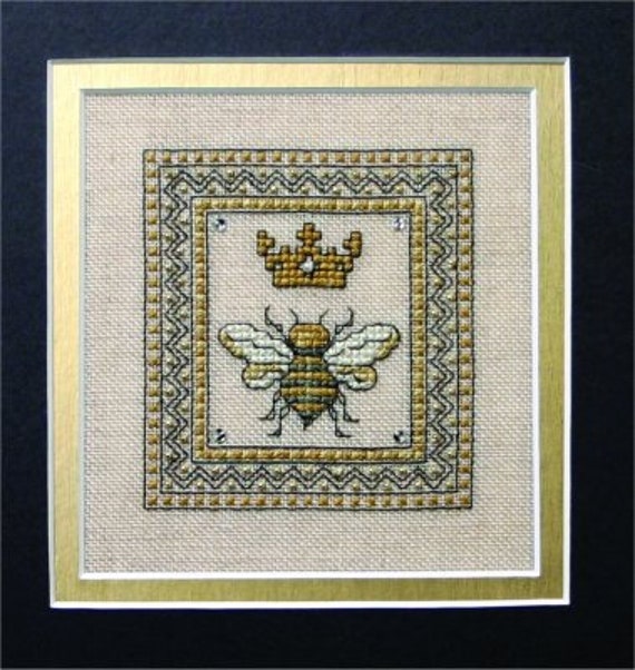 Queen Bee Teeny Tweenie (includes charms) - The Bee Cottage - Chart Only