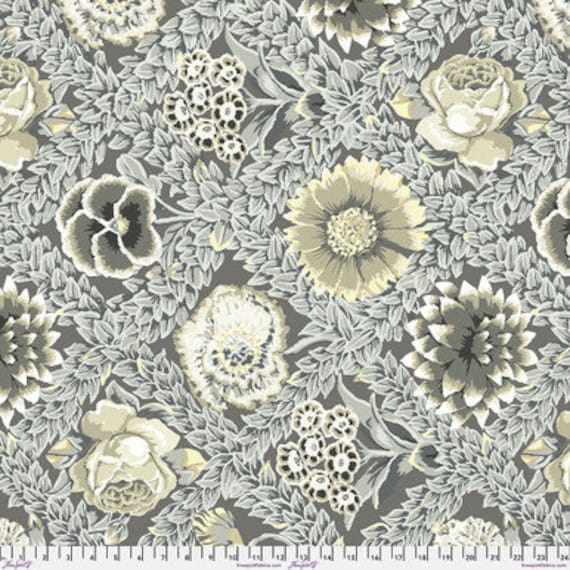 Kaffe Fassett PWGP011 Grey - 1/2 yard