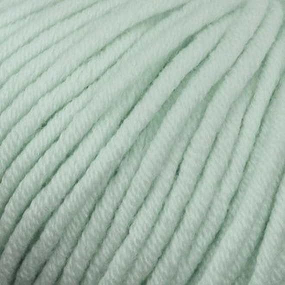 Bellissimo 12ply - 330 Ice Green - 100% Extra Fine Wool