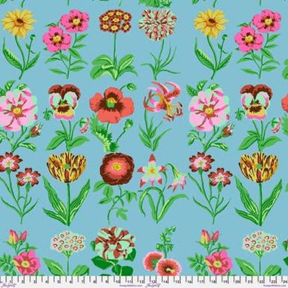 Kaffe Fassett Collective PWGP205 Blue - 1/2yd