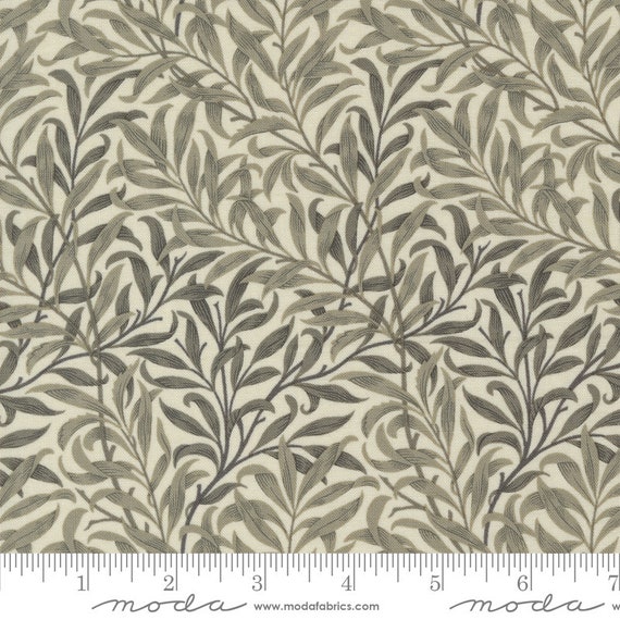 Ebony Suite 838513 - William Morris by Barbara Brackman - 1/2 yard