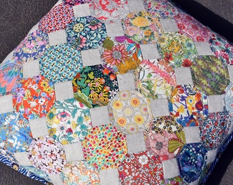 Postcard Project #7 - Snowball - Pattern and Template