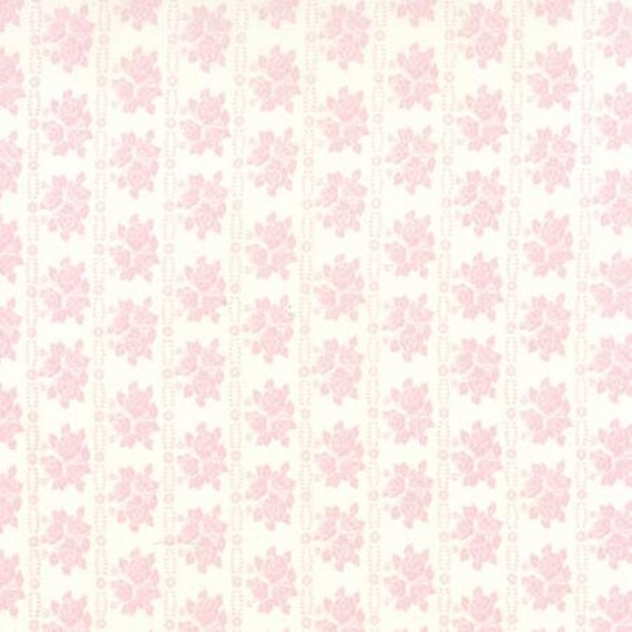 Bespoke Blooms Rose Rows Pink 1862513