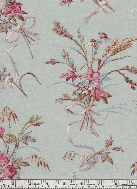 St Etienne by Kim Hurley of L'Uccello - DV5813 Adeline No1 - 1/2 yard