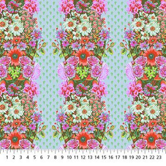 Perennial Borders by Anna Maria Parry AMT137-78V - 1/2 yard