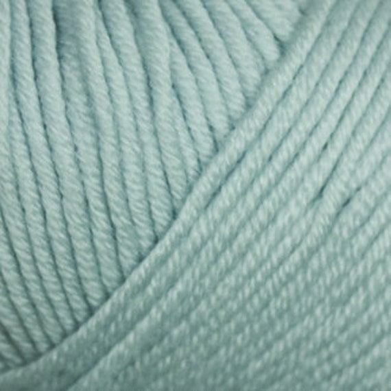 Bellissimo 8ply - 253 Ice Blue - 100% Extra Fine Wool