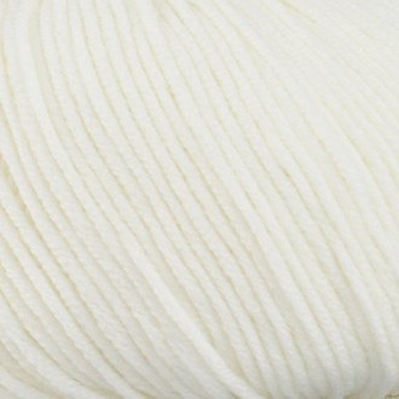 Bellissimo 4ply - 402 White - 100% Extra Fine Wool