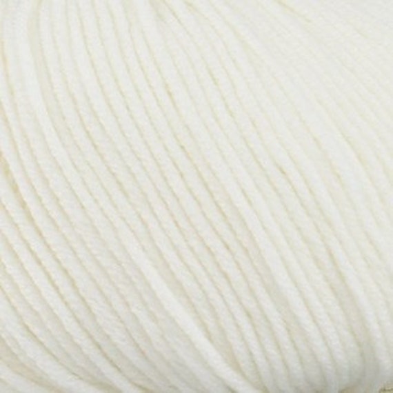 Bellissimo 4ply - 402 White - 100% Extra Fine Wool